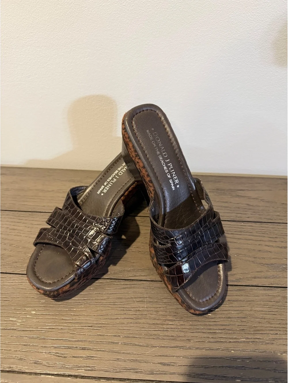 Donald J Pliner Brown Wedge Sandals Size 6